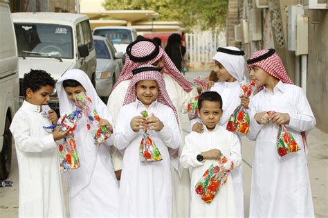 اطفال العيد